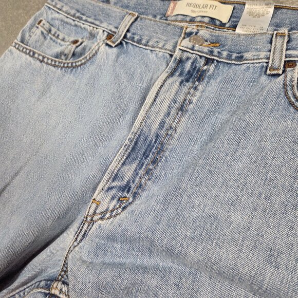 Levis 505 Jeans Mens 40X32 Blue Classic Straight Light Wash Denim Workwear READ - Picture 3 of 14